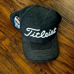⛳️New! Men’s Titleist Hat